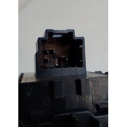 829606UA0B - 254116RA1A Pulsantiera alzacristalli posteriore destra Nissan Qashqai J12