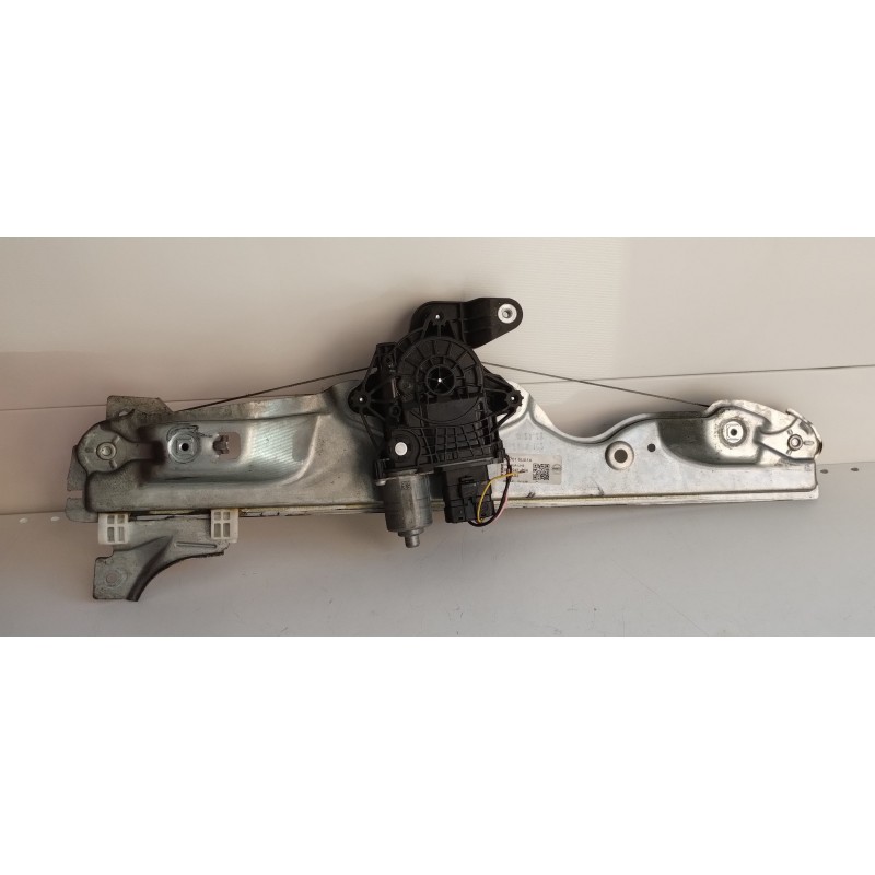 807016UA1A Macchinetta alzacristallo ant. Sx Nissan Qashqai