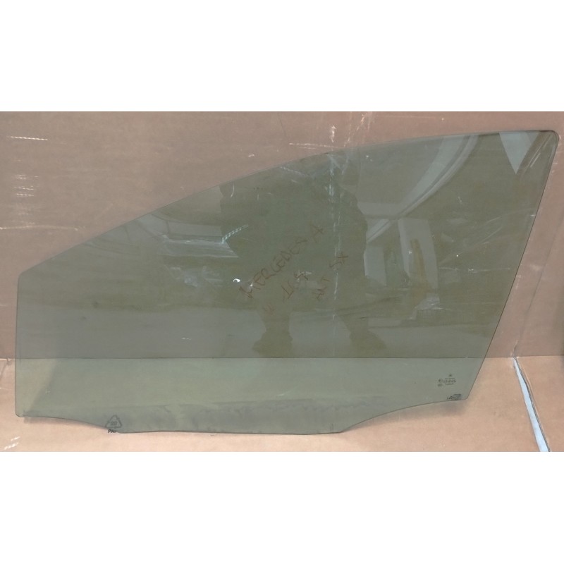 A1697250100 Cristallo anteriore sinistro Mercedes Classe A