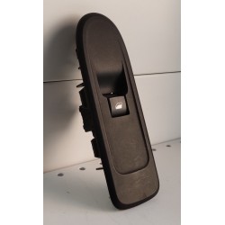 96637534XT Comando alzacristalli anteriore destro Citroen C3