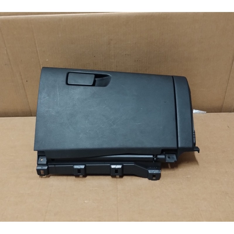 685206UN0A Cassetto portaoggetti Qashqai J12