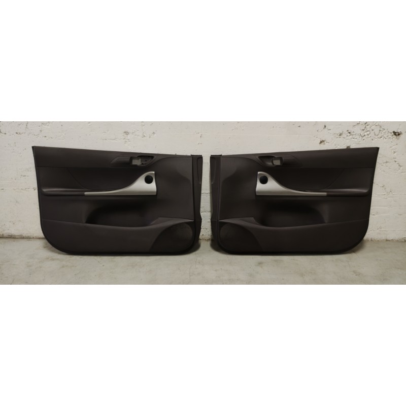 6761074010-6762074010 Pannelli porta lato dx e sx Toyota iQ