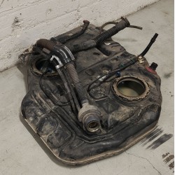 7700174010 Serbatoio Carburante Toyota iQ