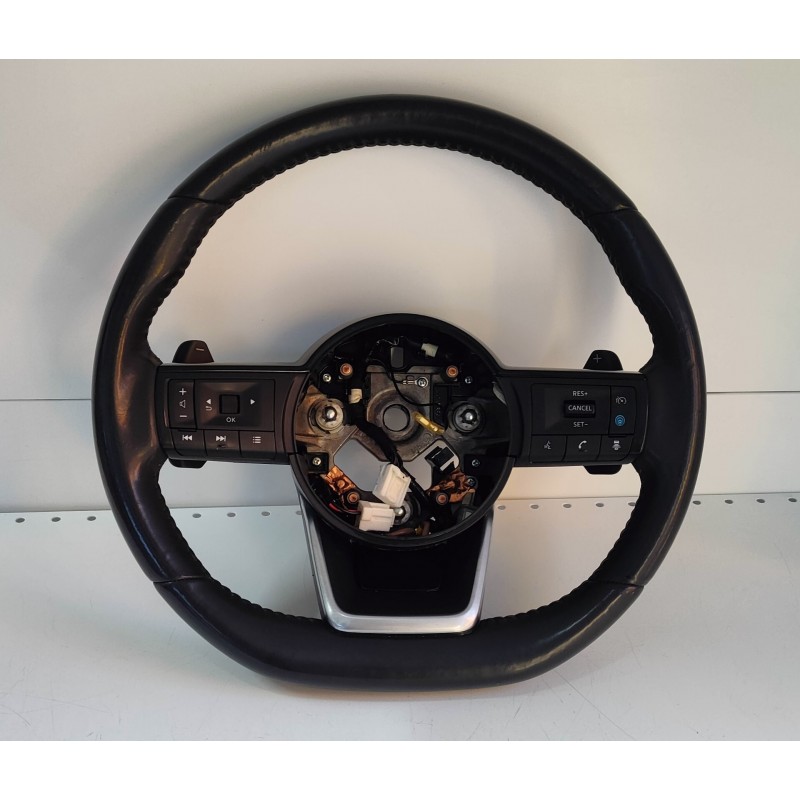 484306UJ2D Volante Nissan Qashqai J12