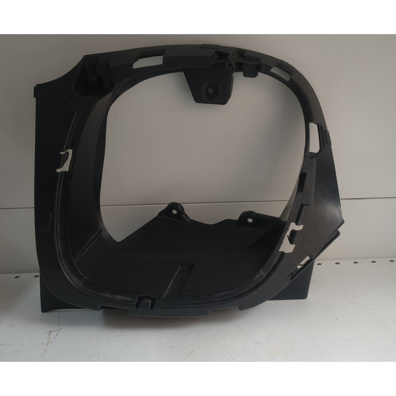 A4538260914 Supporto Fanale Post. SX Smart ForTwo 453