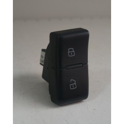 8P1962107F Comando chiusura porte Audi A3 8P