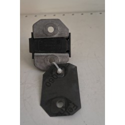 1773650/1821539 Piastra d' arresto centrale lato dx posteriore Ford Transit Courier