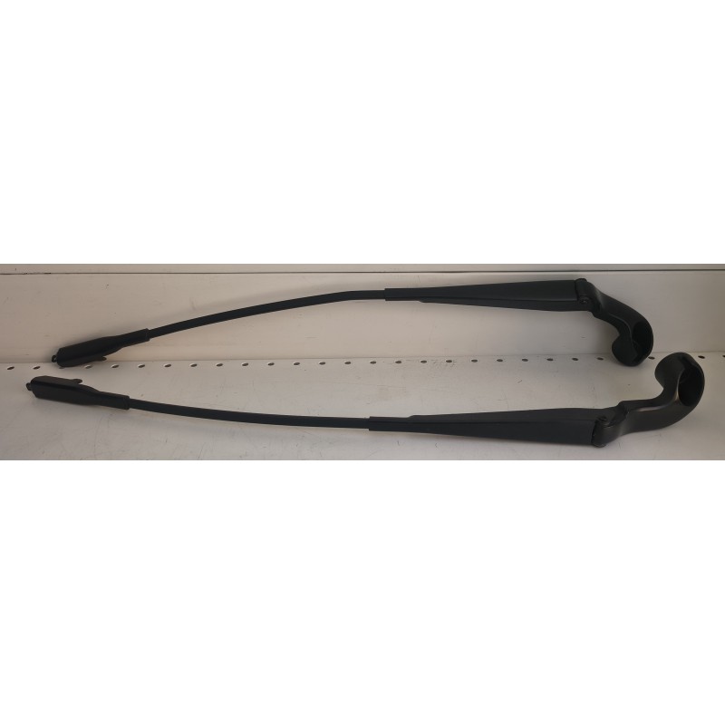 A4518200240/A4518200140 Coppia bracci tergivetro anteriori Smart 451