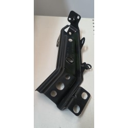 A4536201900 Staffa parafango anteriore Dx Smart 453